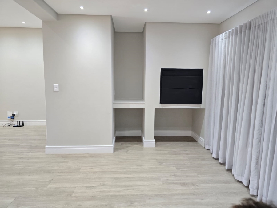 3 Bedroom Property for Sale in Aan de Wijnlanden Western Cape